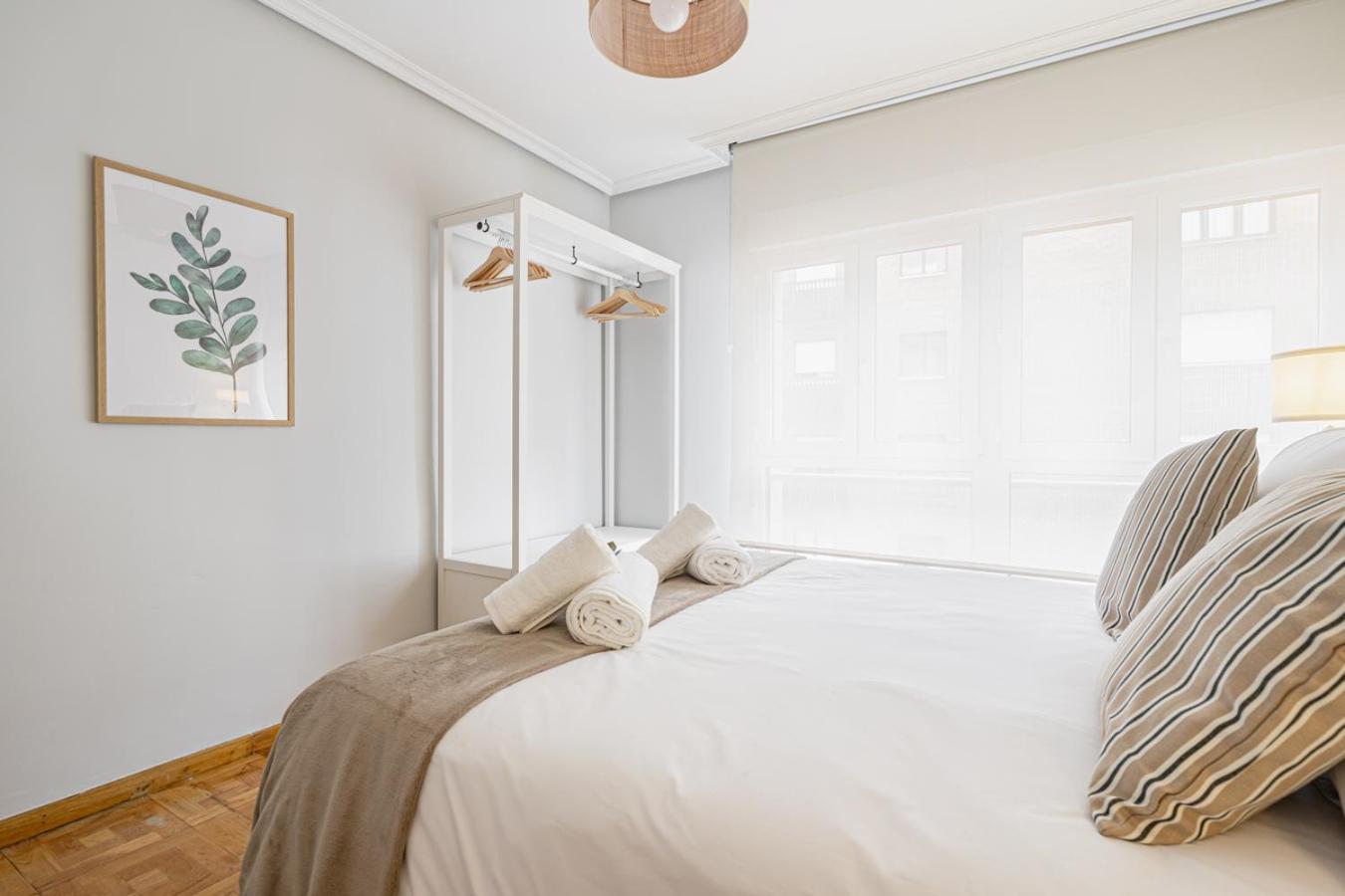 Apartamento Tres Mares Gijón Exterior foto