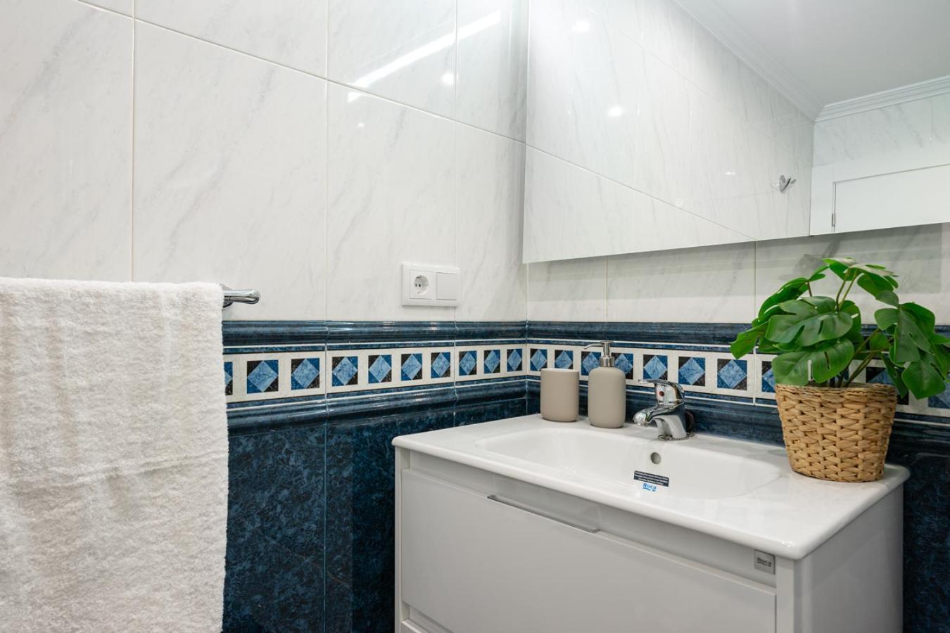 Apartamento Tres Mares Gijón Exterior foto